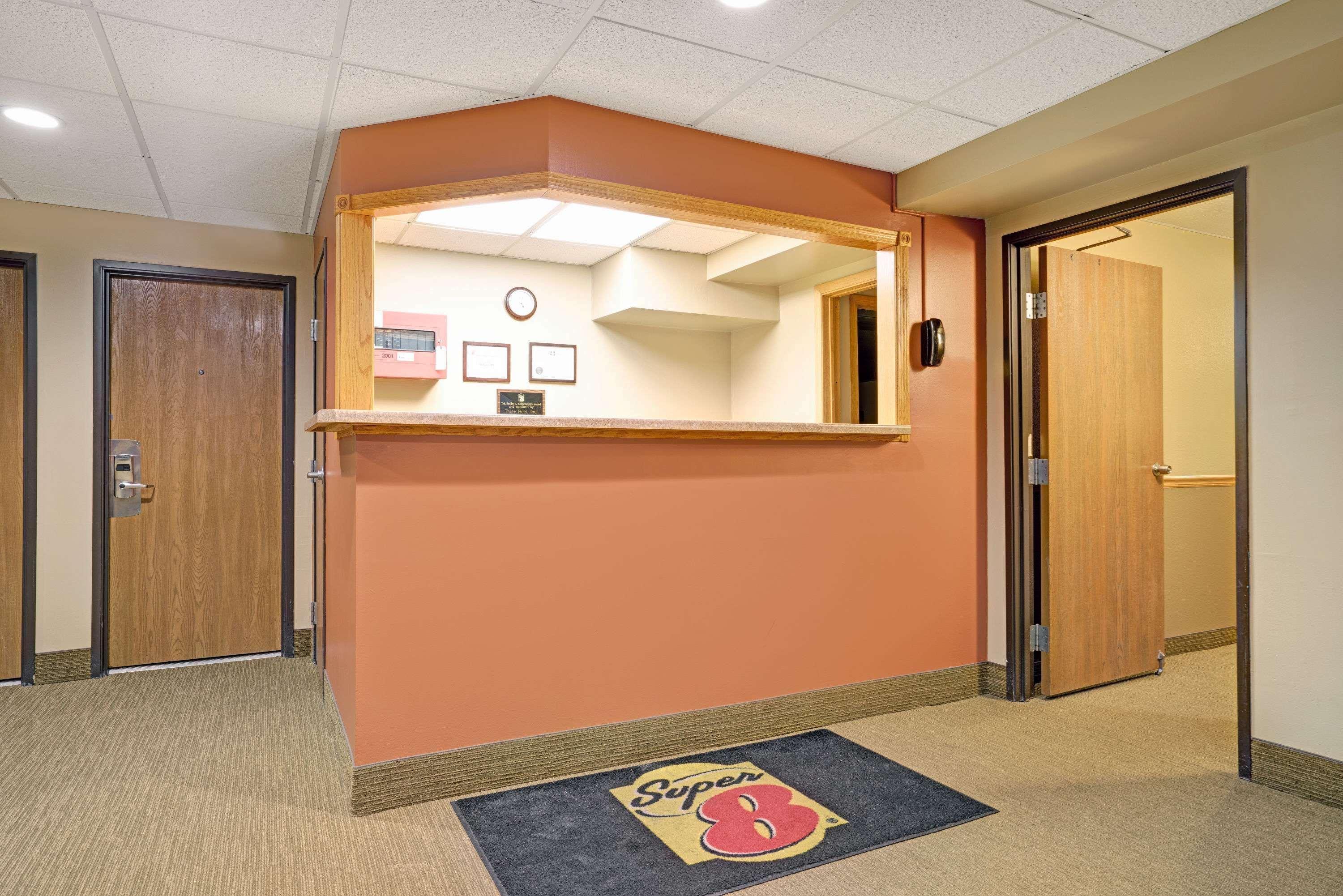Hotel Super 8 By Wyndham Melrose Esterno foto