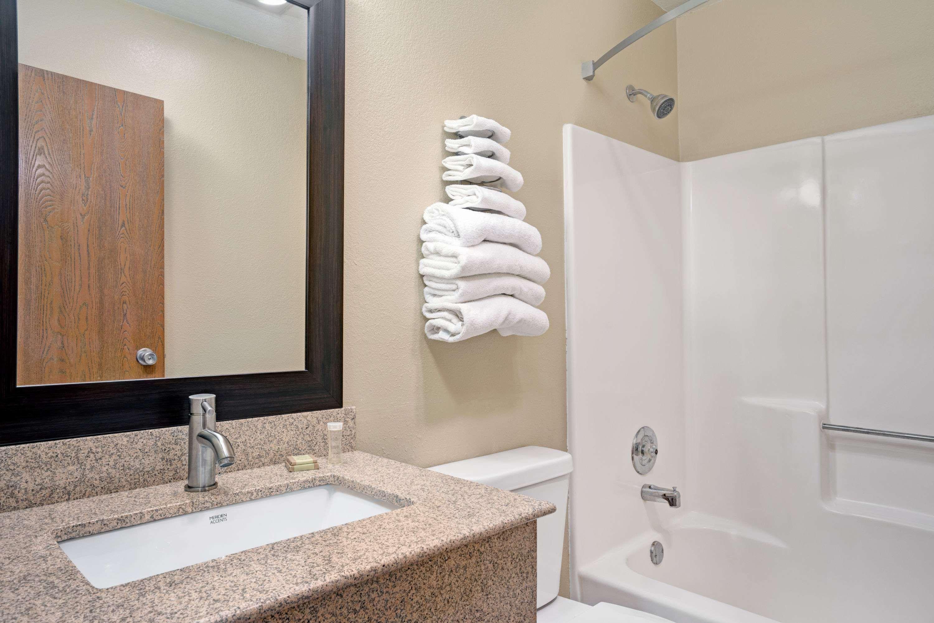 Hotel Super 8 By Wyndham Melrose Esterno foto